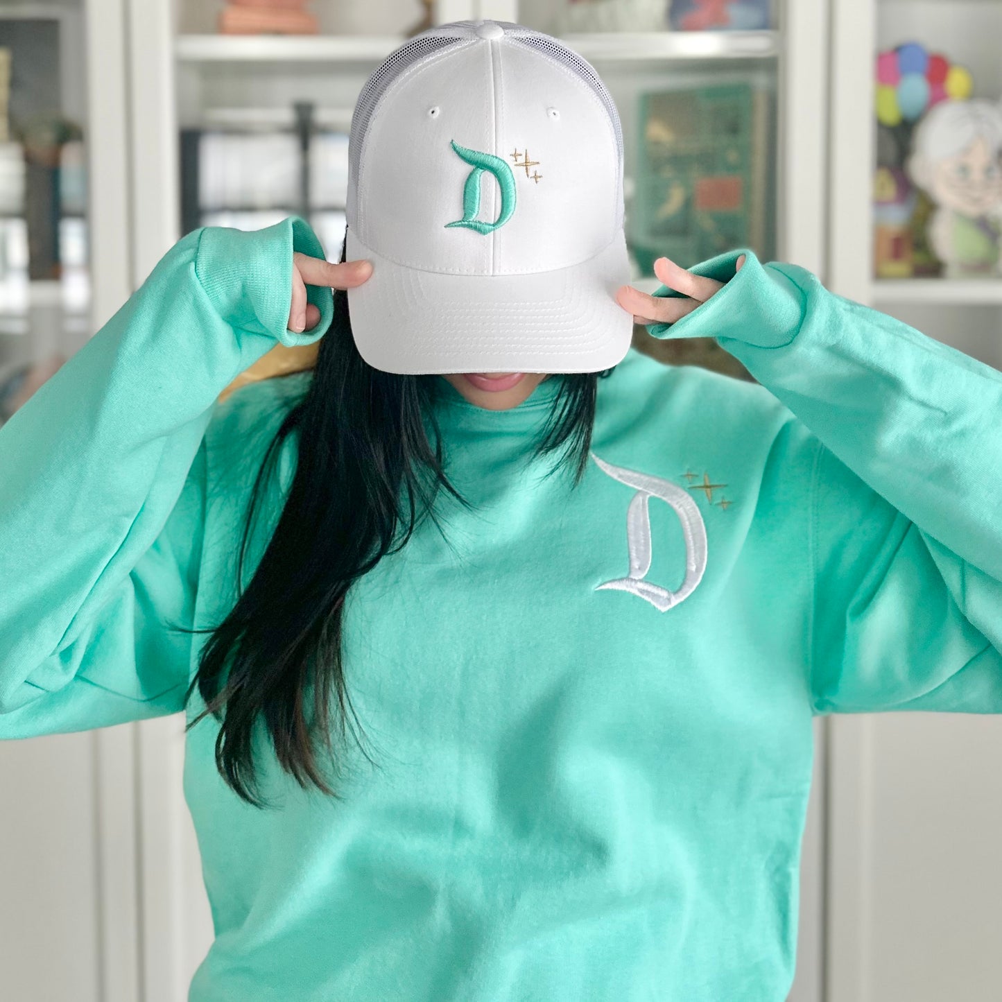 Snowflake DL or DW “D” hat