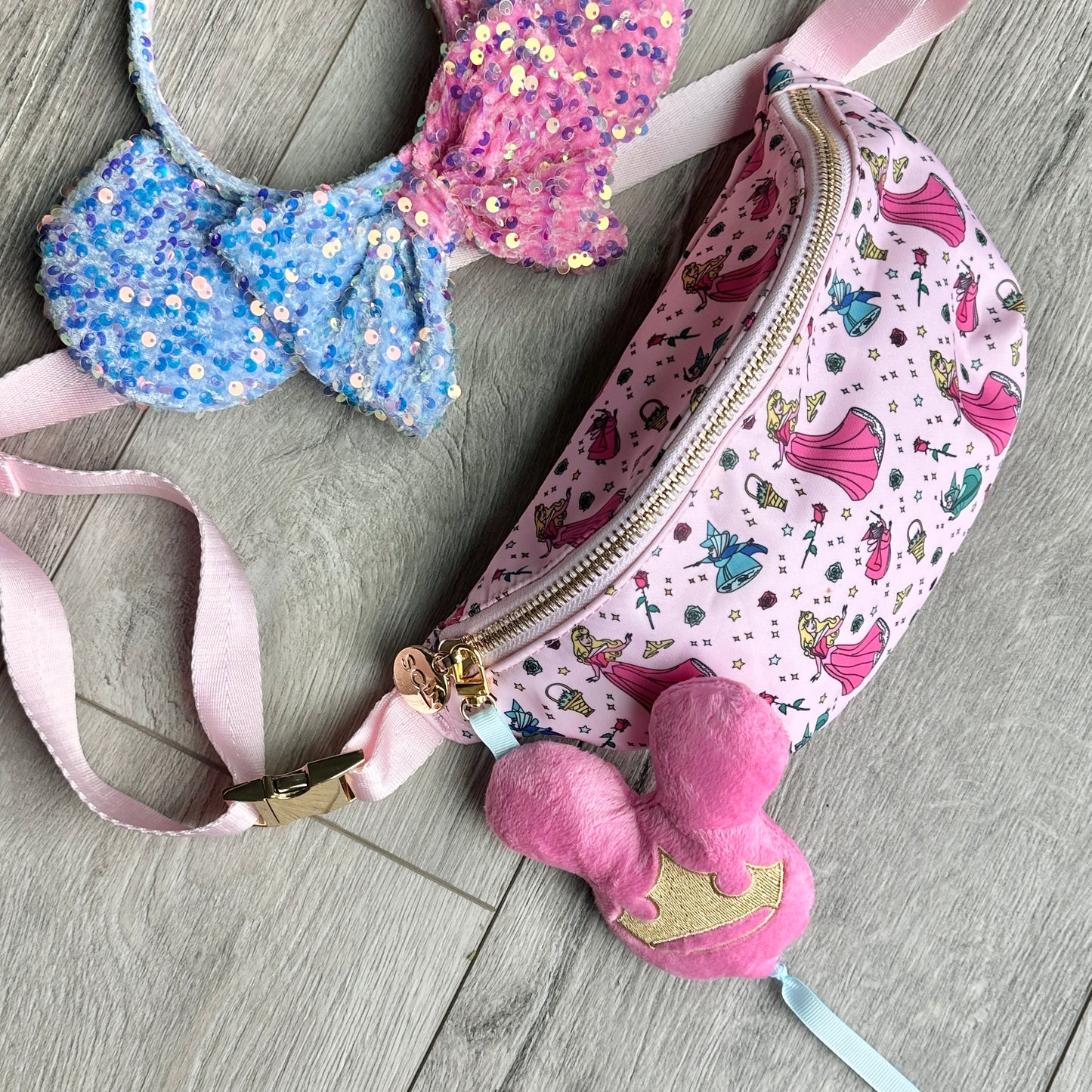 Crown Mouse Balloon bag charm