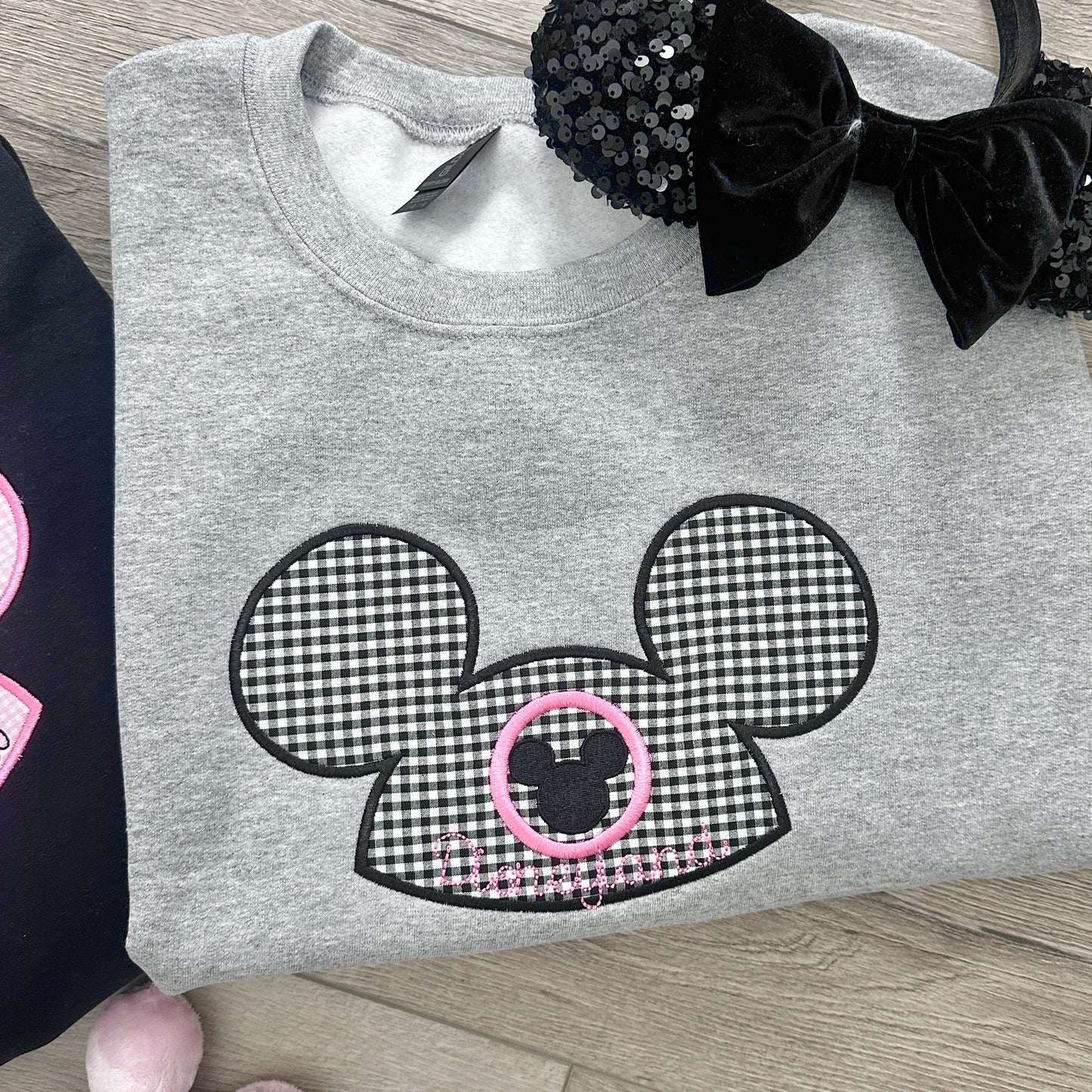 Mouse hat appliqué design
