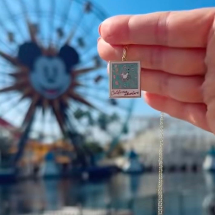 Snapshots Of Magic Necklace